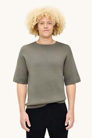 Men - Knitted T-shirt - regular fit - khaki