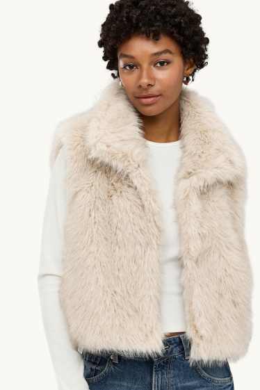 Donna - Giubbino in finto montone - beige