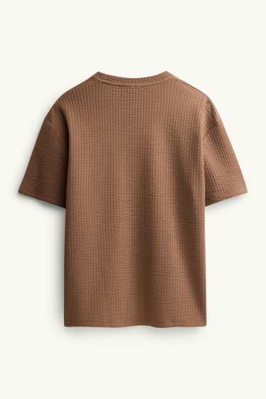 Men - T-shirt - brown