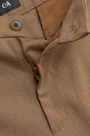 Herren - Chino - Tapered Fit - braun