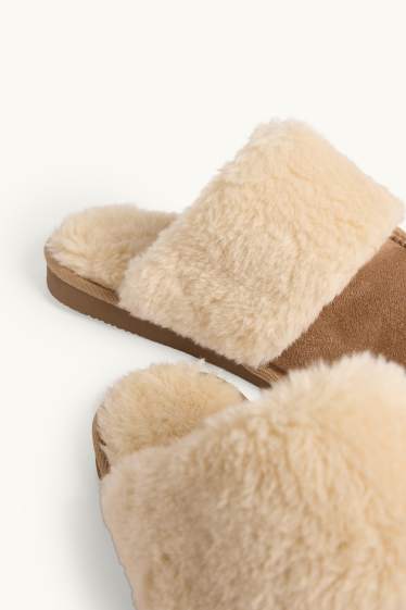 Dames - Pantoffels van imitatiebont - bruin / beige