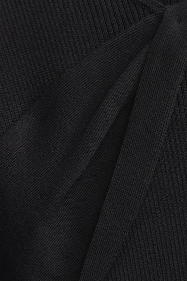 Damen - Strickkleid mit V-Ausschnitt - Straight Fit - gerippt - schwarz