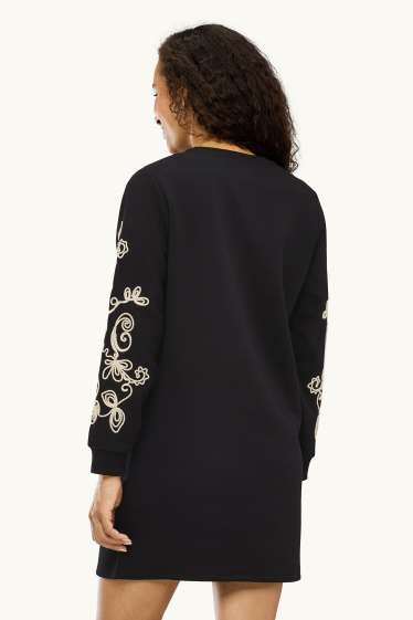Dona - Vestit de punt de xandall - straight fit - brodat - de flors - negre/blanc