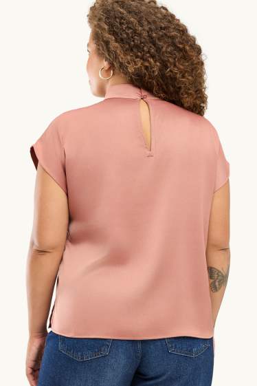 Femmes - Chemisier en satin - saumon