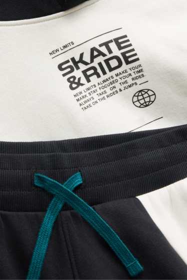 Kinderen: jongens - Set - hoodie en joggingbroek - 2-delig - petrol