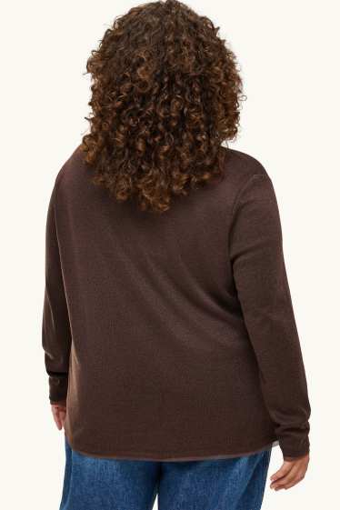 Dámské - Tričko s dlouhým rukávem s výstřihem ve tvaru V - curvy fit - hnědá