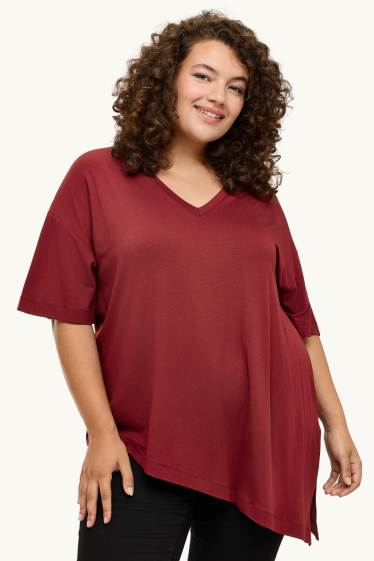 Dona - Samarreta de mànigues curtes amb el coll en punta - relaxed fit - vermell fosc