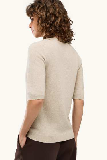 Femmes - Pull en maille en cachemire - manches courtes - beige