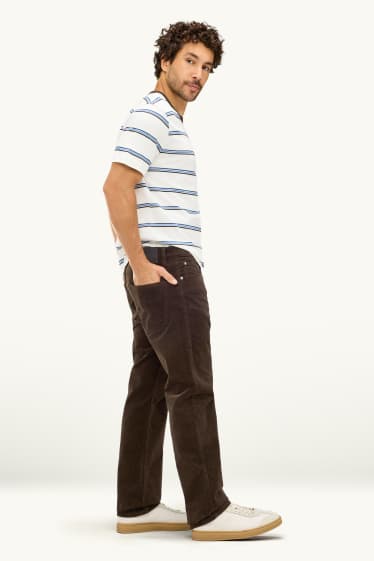 Bărbați - Pantaloni din catifea reiată - straight fit - maro închis