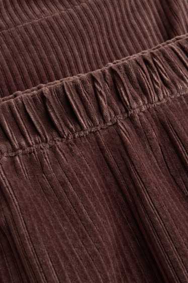 Femei - Pantaloni din catifea reiată - talie înaltă - wide leg - maro