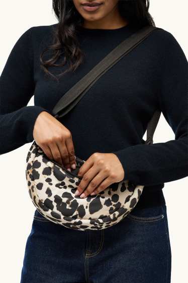 Femmes - Sac à bandoulière - imprimé léopard - noir / beige