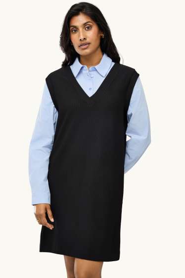 Damen - Blusenkleid mit V-Ausschnitt - Straight Fit - 2-in-1-Look - blau / schwarz