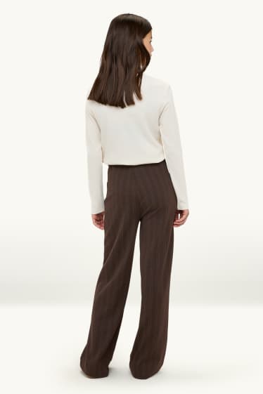 Kinder Mädchen - Stoffhose mit Gürtel - gestreift - dunkelbraun