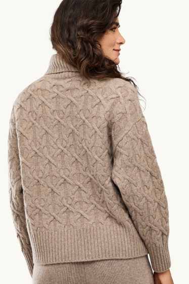 Femmes - Pull à col roulé en cachemire mélangé - laine mélangée - beige