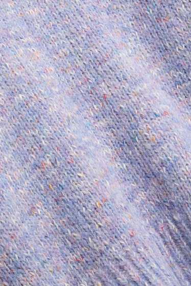 Women - V-neck jumper - lilac