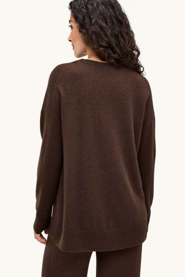 Femmes - Pull en cachemire avec encolure en V - marron foncé