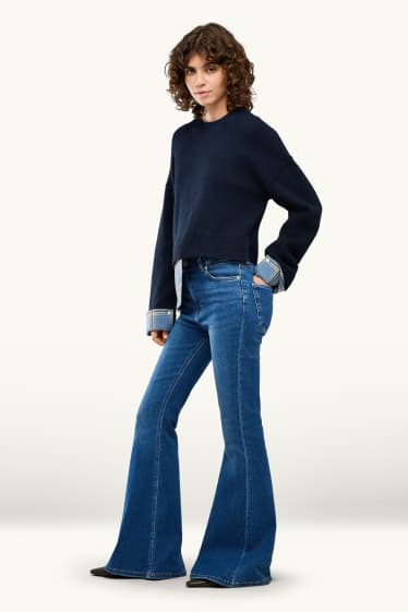 Damen - Flared Jeans - Mid Waist - jeansblau