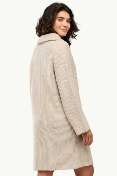 Damen - Strickkleid - Straight Fit - gerippt - cremefarben
