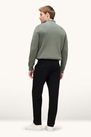 Bărbați - Chino - tapered fit - negru
