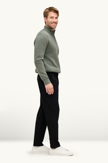 Bărbați - Chino - tapered fit - negru
