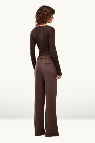 Femei - Pantaloni de stofă - talie înaltă - relaxed fit - maro închis