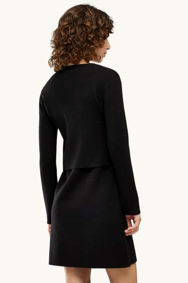 Damen - Fit & Flare Kleid - 2-in1-Look - schwarz