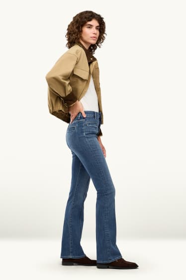 Femei - Bootcut jeans - talie medie - denim-albastru