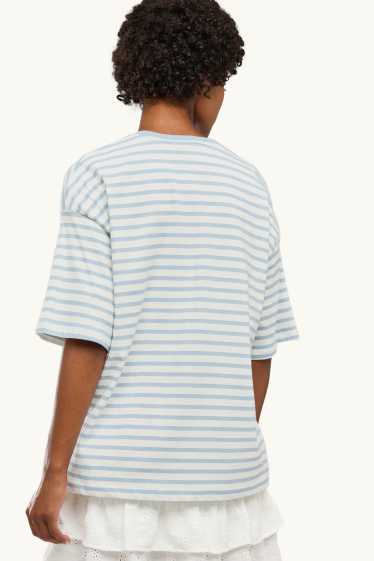 Femei - Tricou - supradimensionat - cu dungi - alb / albastru deschis