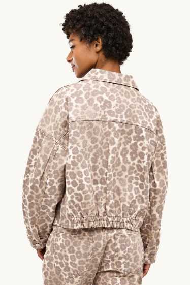 Femmes - Veste en jean - imprimé léopard - beige / marron