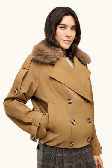 Damen - Crop Trenchcoat mit Kunstfellbesatz - wasserabweisend - beige