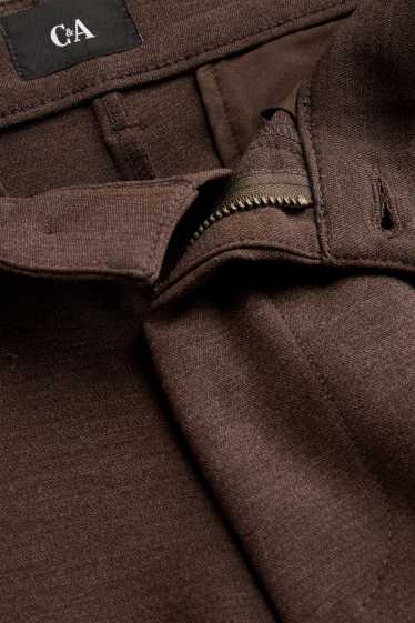 Pánské - Kalhoty chino - relaxed fit - tmavohnědá