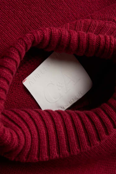 Women - Woollen knitted dress - bordeaux