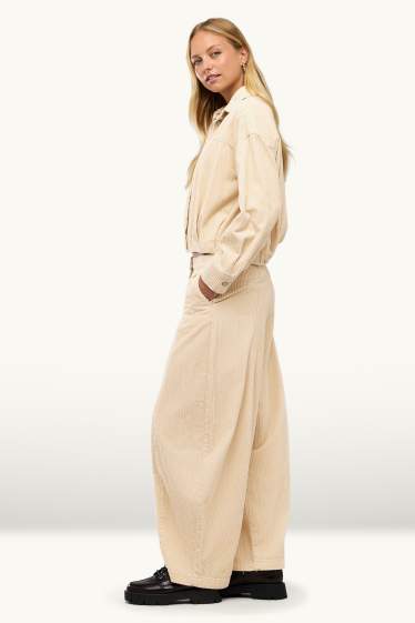 Women - Corduroy trousers - mid-rise waist - barrel leg - light beige