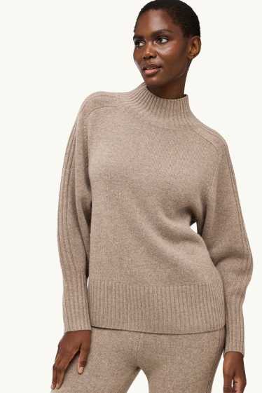 Women - Jumper with stand-up collar and cashmere content - wool blend - light brown
