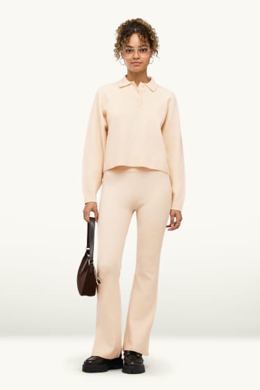 Women - Knitted joggers - creme