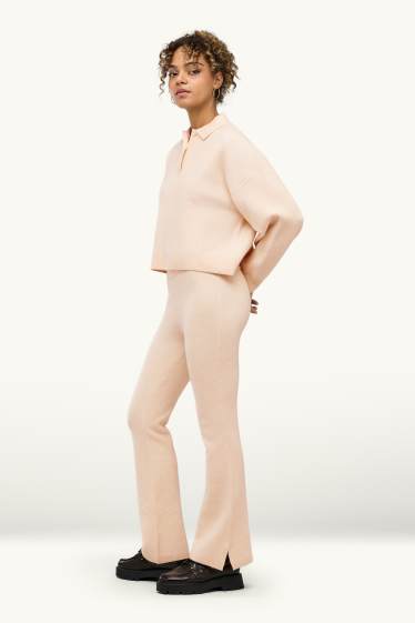 Women - Knitted joggers - creme