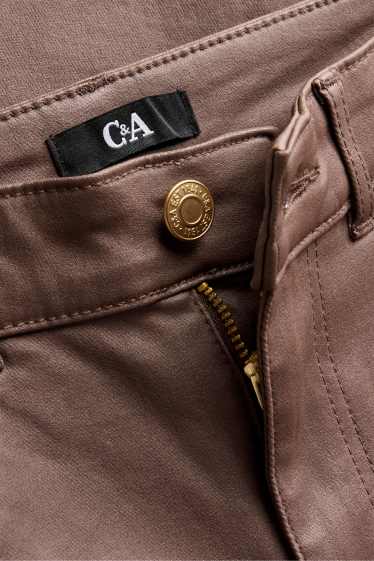 Dámské - Plátěné kalhoty - mid waist - skinny fit - imitace kůže - taupe