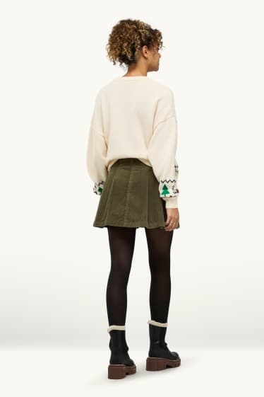 Femei - Fustă pantaloni scurtă din catifea reiată - verde închis
