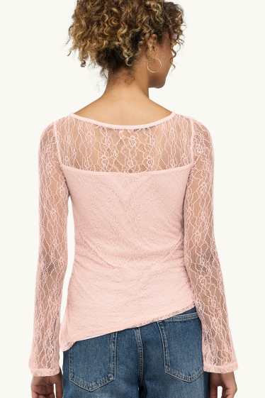 Femei - Tricou cu mânecă lungă din dantelă - slim fit - roz pal