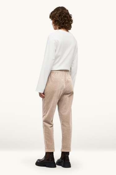 Femmes - Pantalon en velours côtelé - high waist - tapered fit - LYCRA® - beige