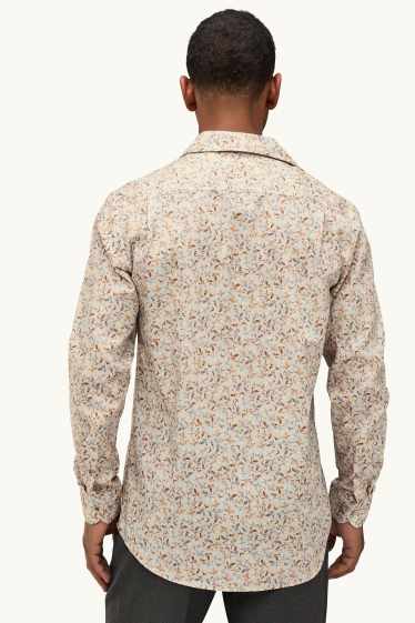 Uomo - Camicia business - regular fit - colletto all’italiana - facile da stirare - beige chiaro