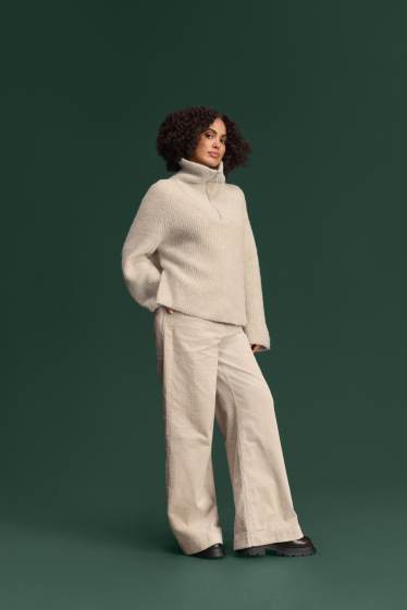 Damen - Cordhose - High Waist - Barrel Leg - LYCRA ® - cremeweiß