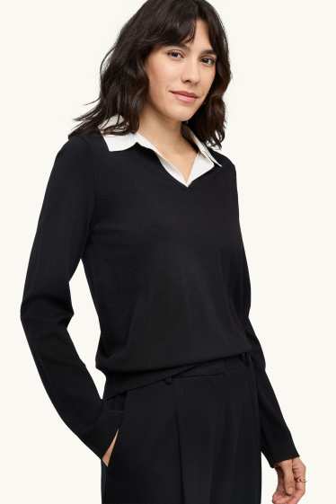 Femmes - Pull à encolure en V - look 2-en-1 - noir / blanc