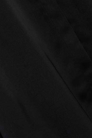 Femei - Bluză tip cămașă din satin - negru