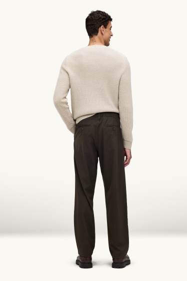 Hommes - Chino - tapered fit - fines rayures - marron foncé