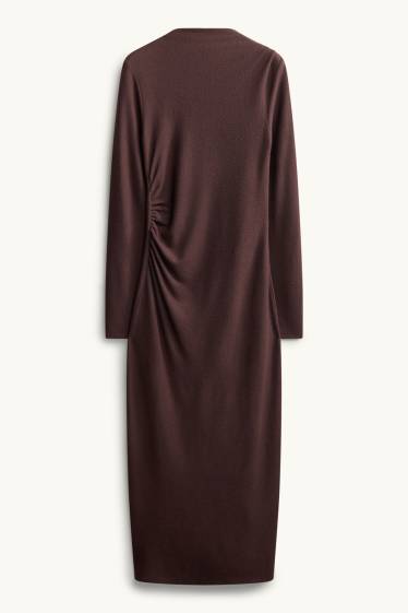 Dona - Vestit entallat - marró fosc