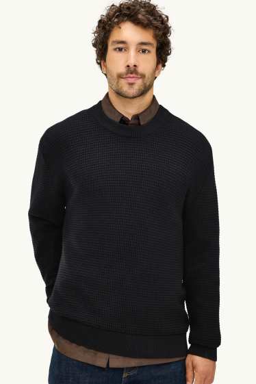 Uomo - Maglione - tessuto tramato - nero