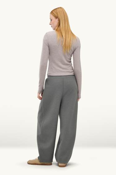 Women - Joggers - gray