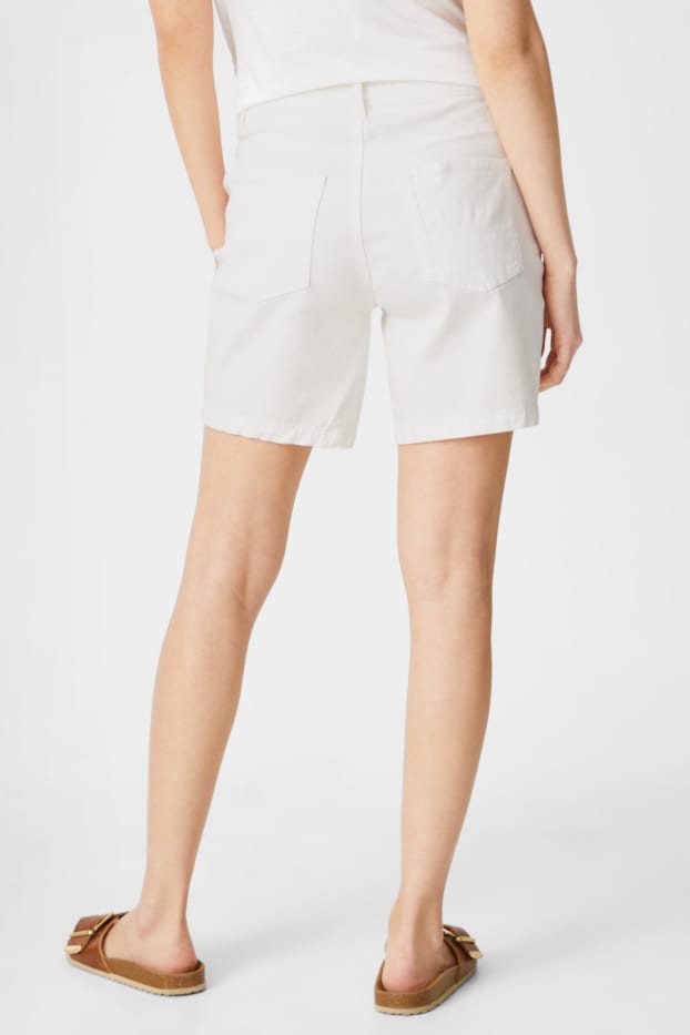 Women - Maternity jeans - denim shorts - white
