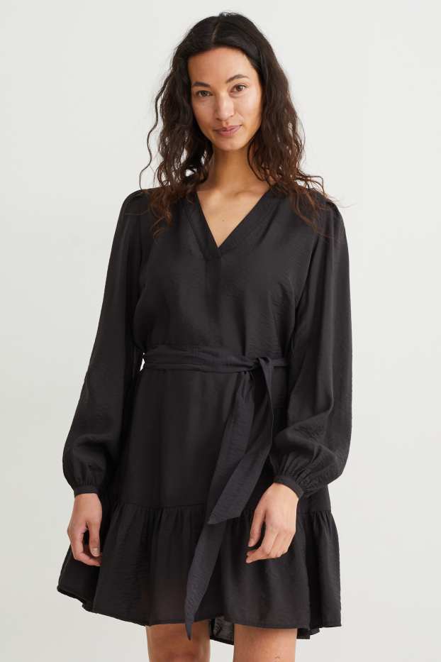 Women - A-line dress - black